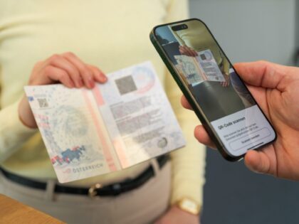 CHECK AT app with quantum-safe QR code from the OeSD
